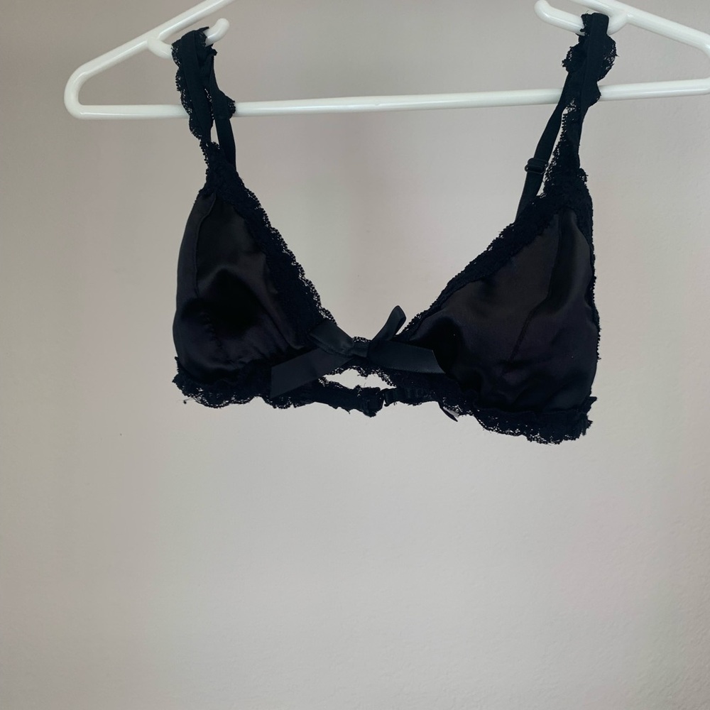 Elegant Black Lace Bralette